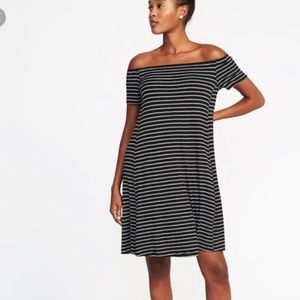 Old Navy Off The Shoulder Black and White Dress